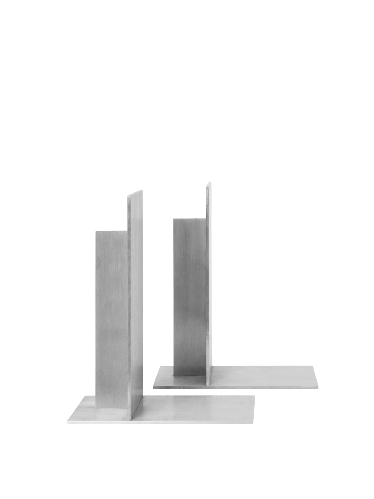 ferm LIVING Lager Buchstützen aus Aluminium im 2er-Set, Schrägansicht