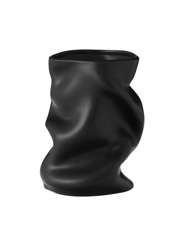 Audo Copenhagen Collapse Vase aus schwarzer Keramik, Höhe 20 cm, freigestellt vor weißem Hintergrund