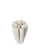 Dedali Vase von ferm LIVING in Wollweiß aus einer zweiten Perspektive